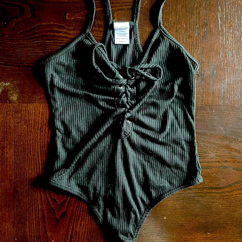 ME TO WE Strapped Ribbed Tie BodySuit: Black